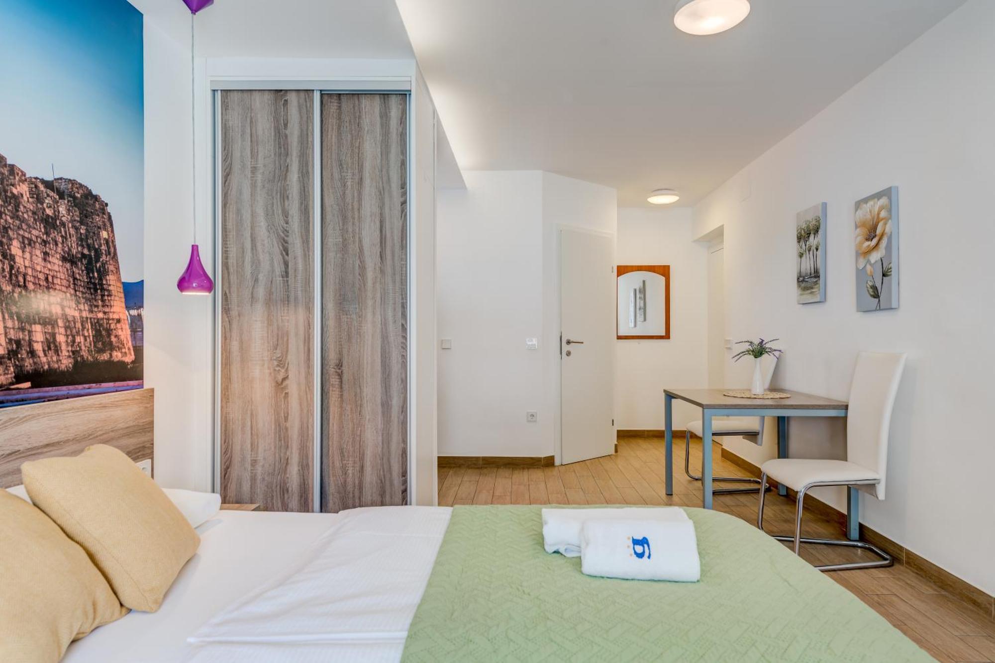 Apartments G 트로기르 객실 사진